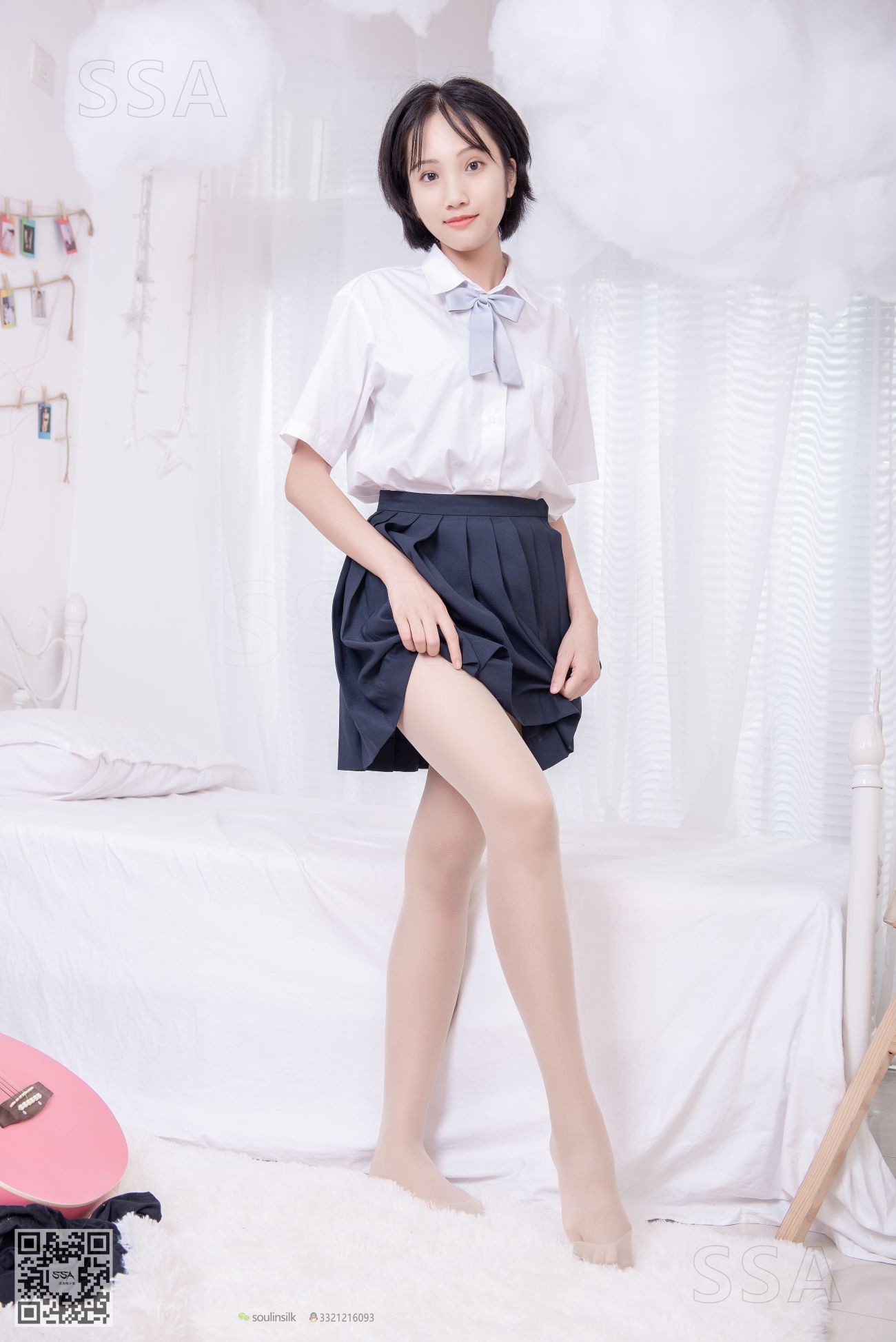 SSA丝社嫩模丝袜美脚写真第No.181期小佩的酒窝少女JK制服肉丝黑袜 (107)