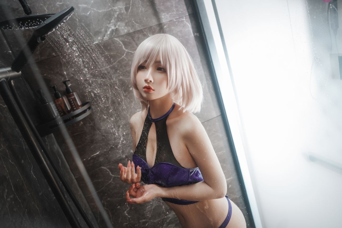 微博美少女rioko凉凉子Cosplay性感写真电光机王貉 (43)