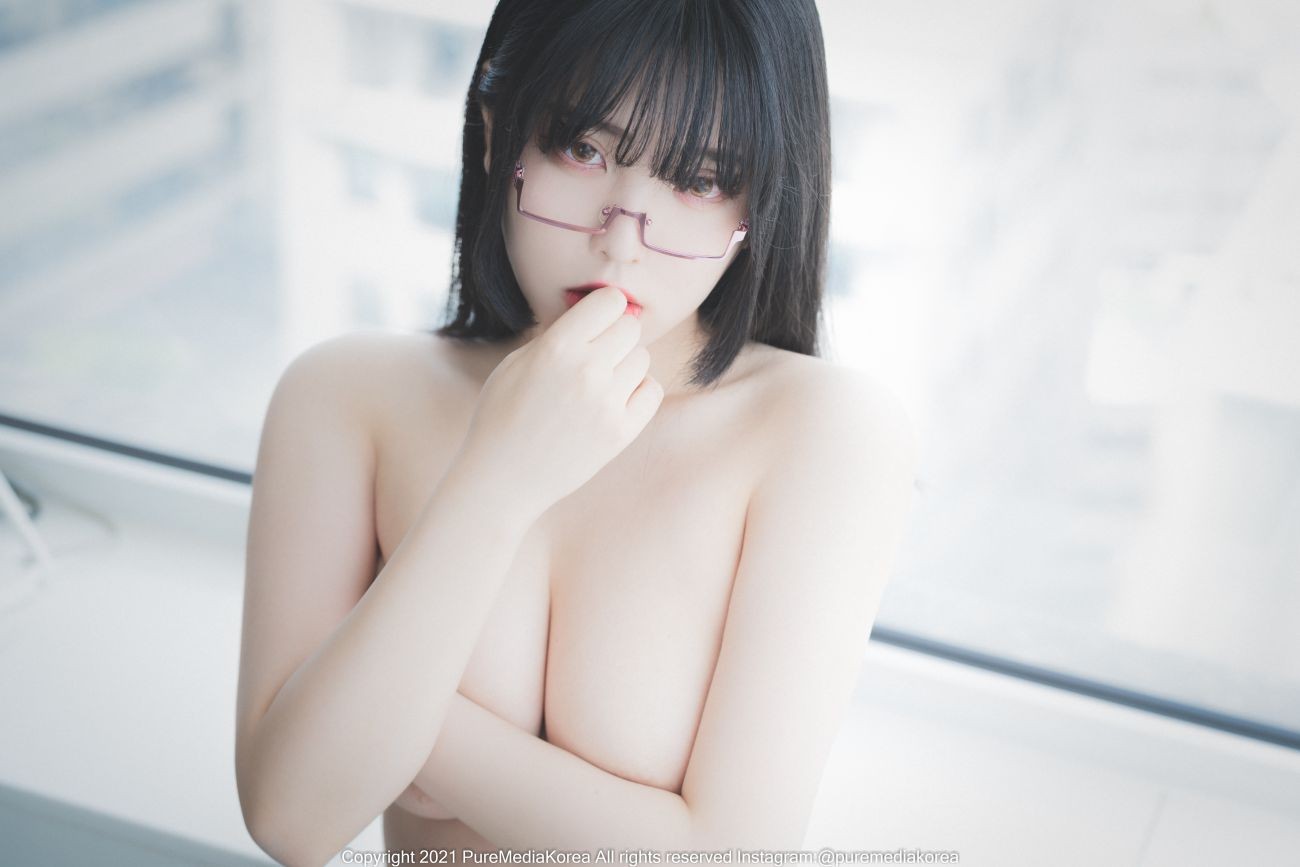 PURE MEDIA Vol.07 Song Hana (70)