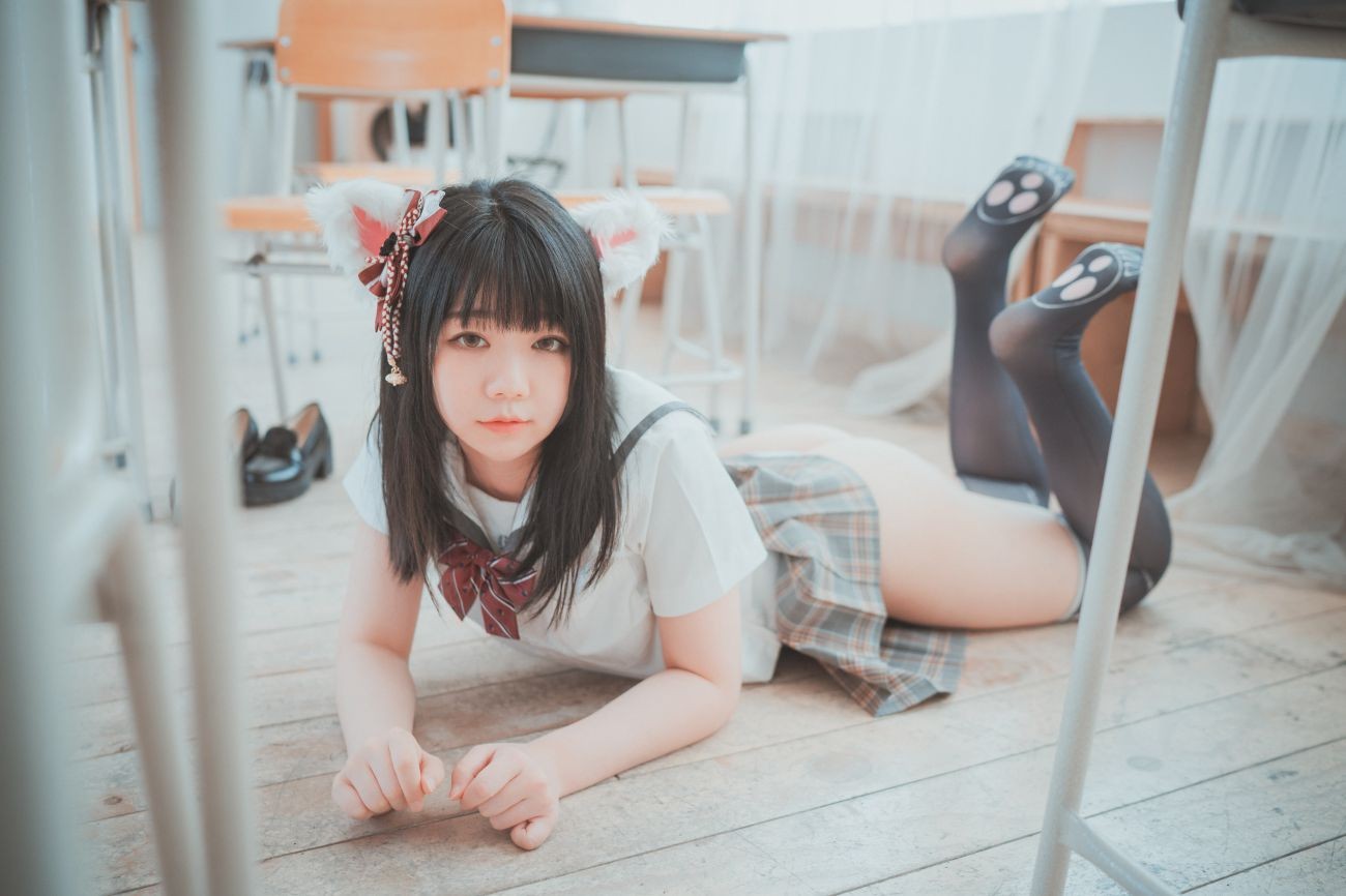 DJAWA Pian Cat girl does not take classes (20)