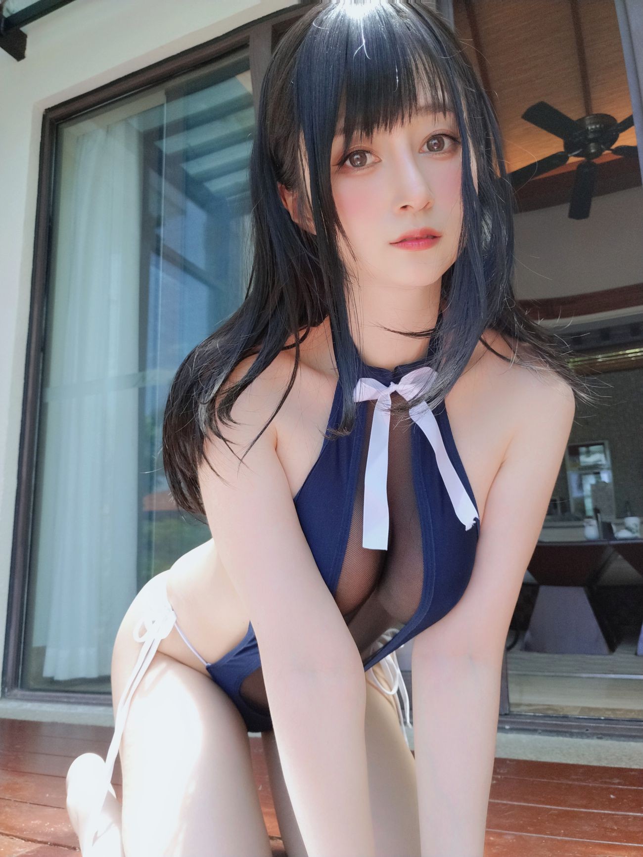 微博美少女白银81性感写真镂空泳衣 (24)