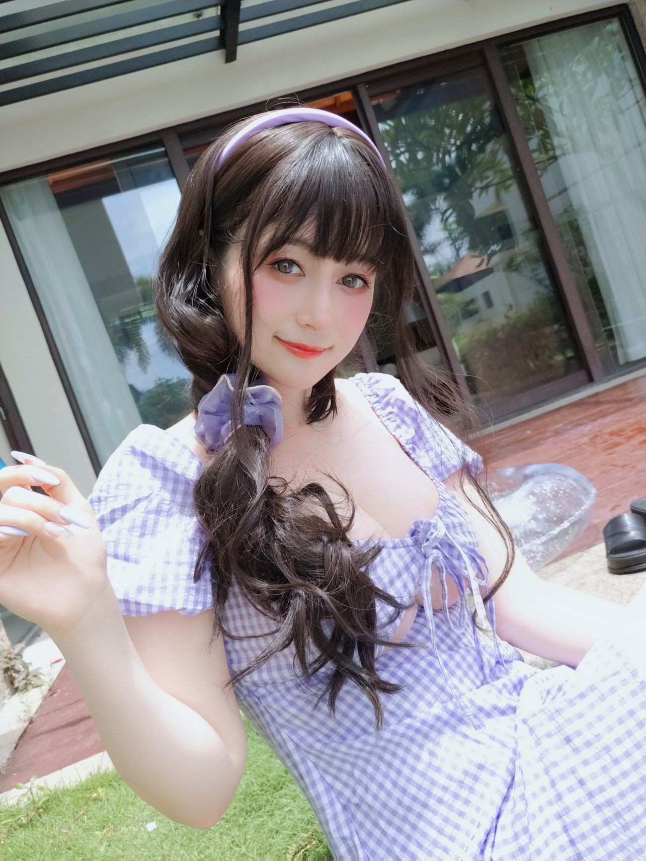 微博美少女白银Cosplay性感写真夏日的格子连衣裙 (56)