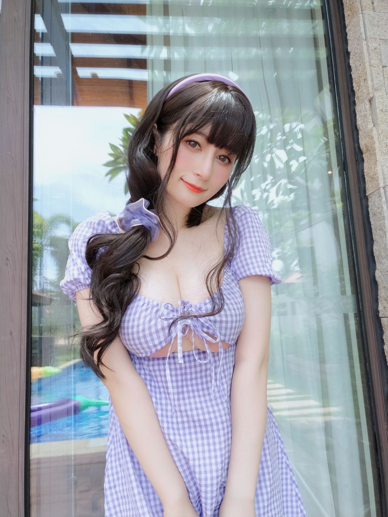 微博美少女白银Cosplay性感写真夏日的格子连衣裙 (58)