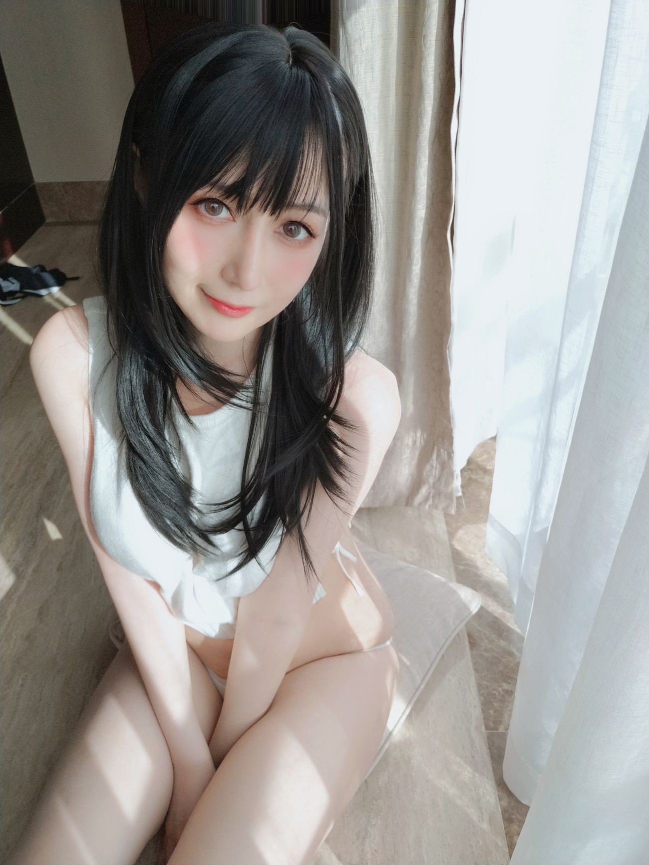 微博美少女白银81性感写真这诱人的毛衣 (2)