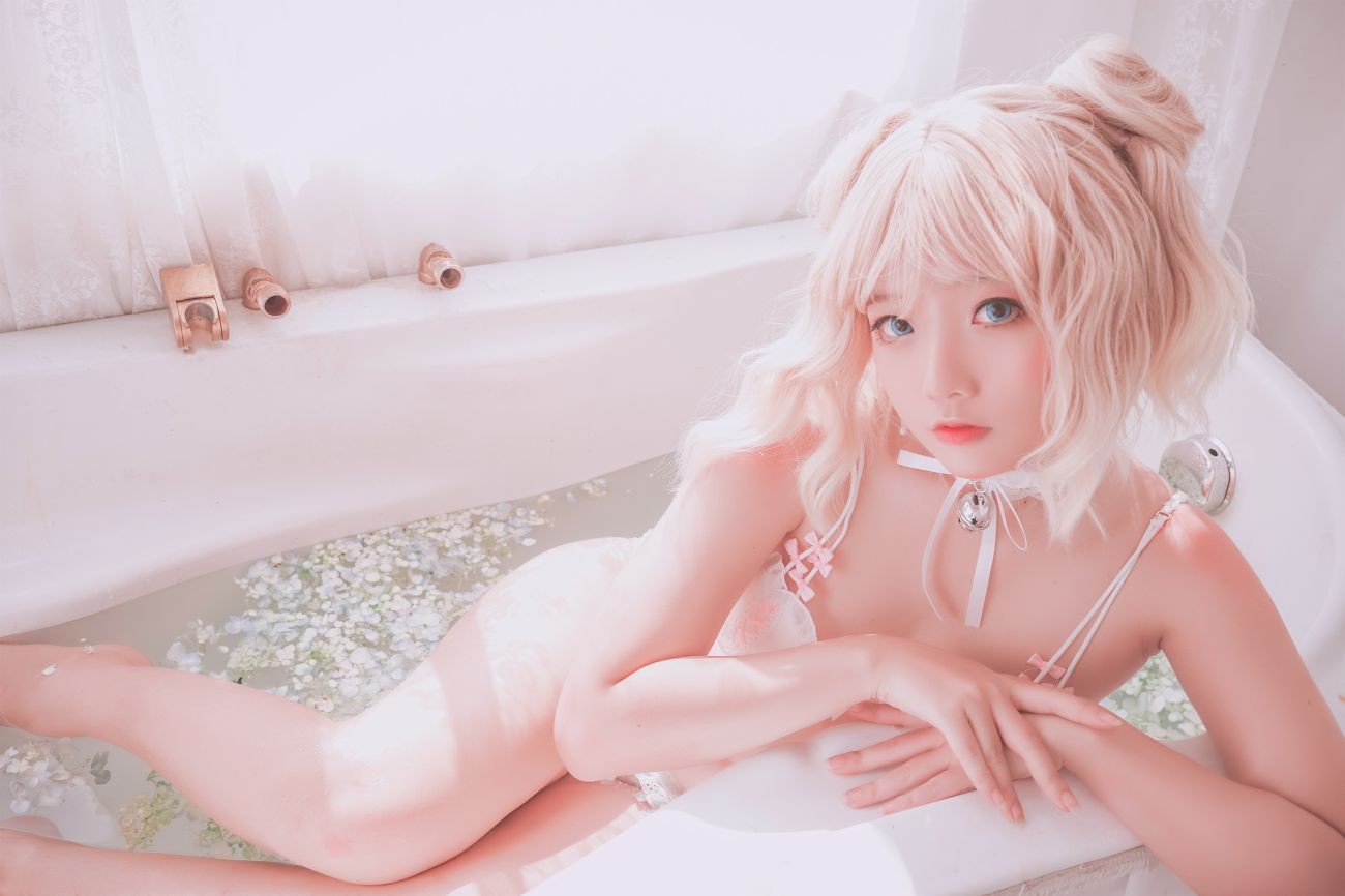 Messie Huang性感写真Pure Bath (10)