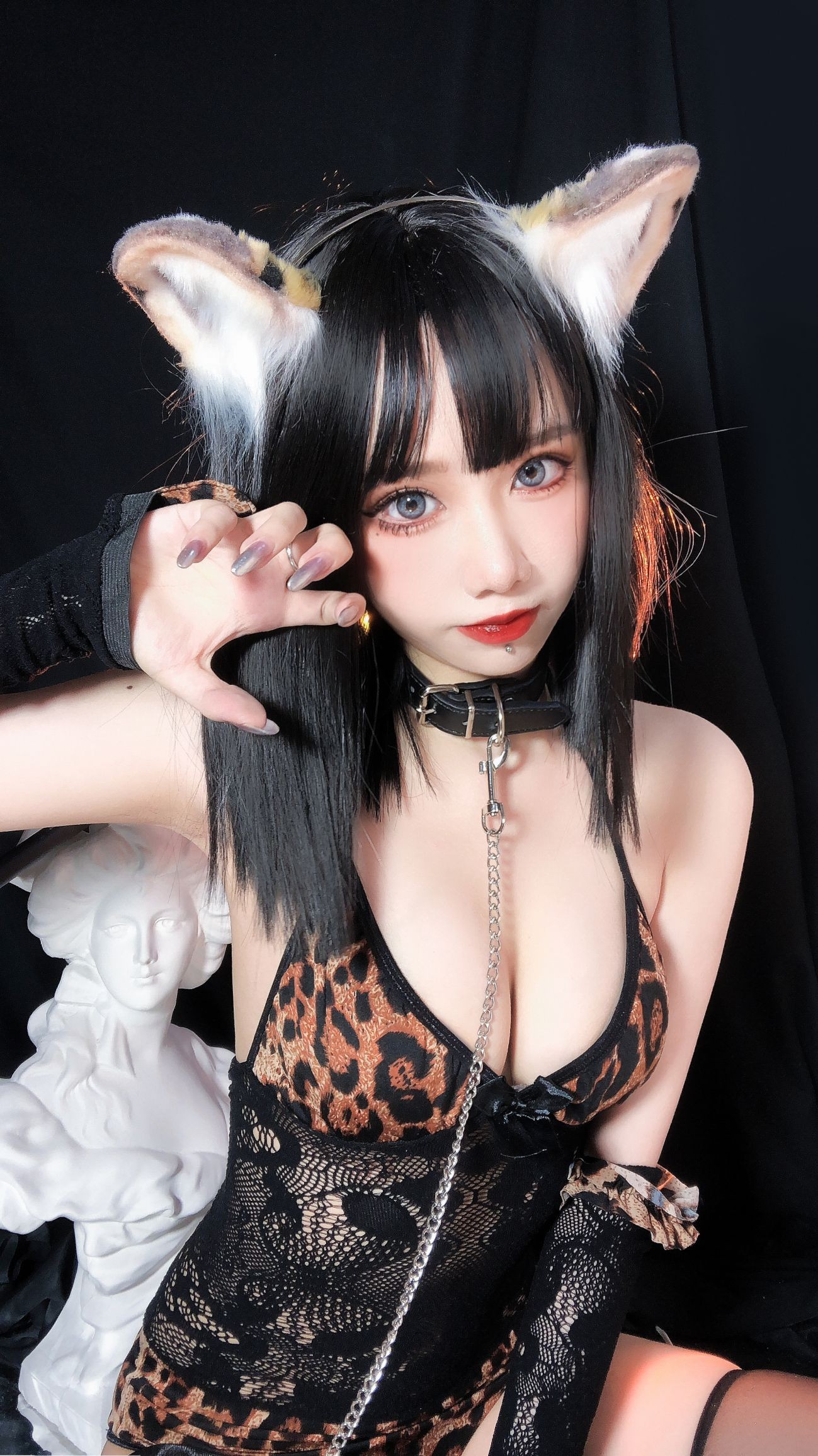 微博美少女果咩酱Cosplay性感写真豹女妹妹 (6)