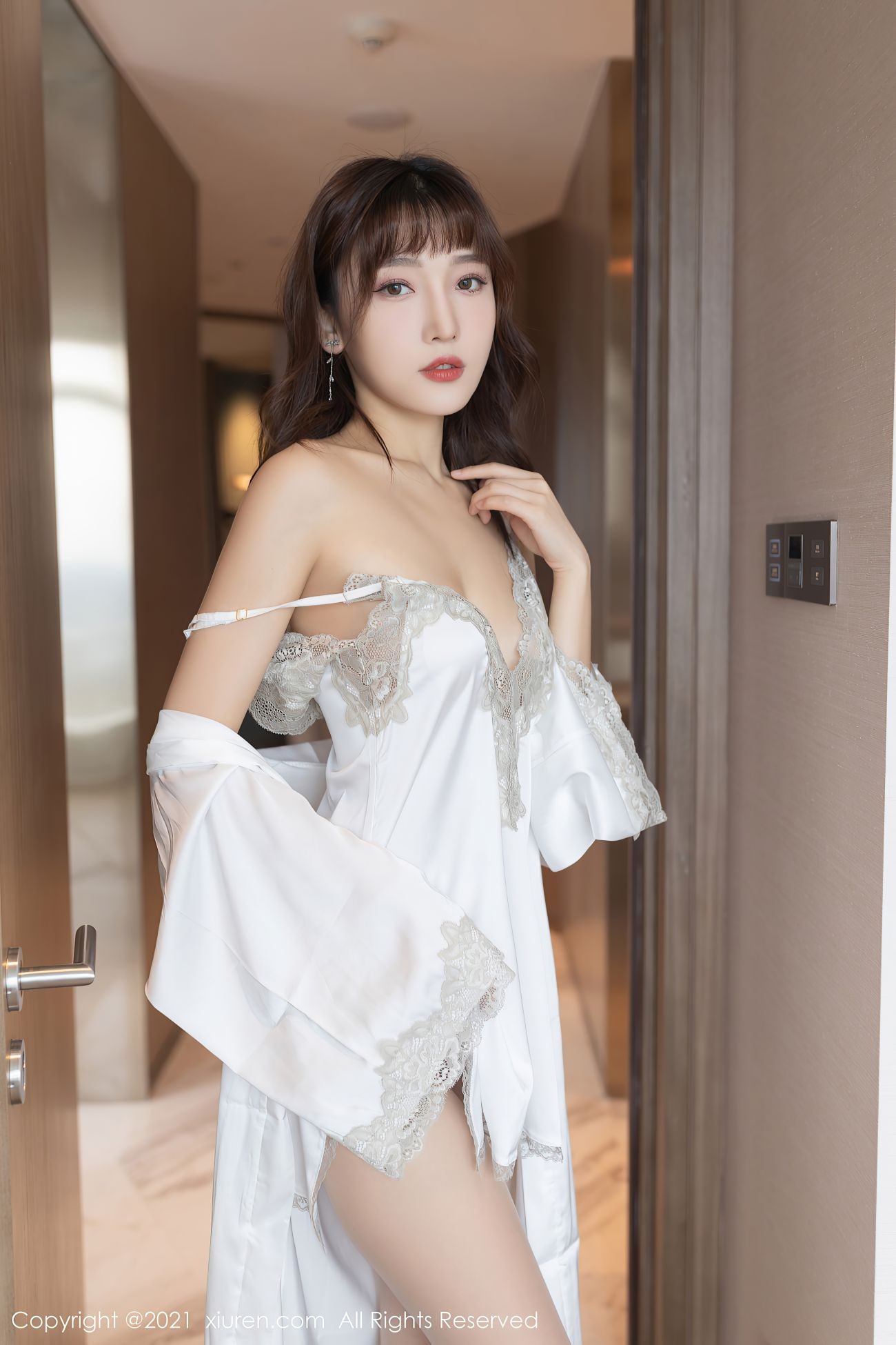 XIUREN秀人网美媛馆美女模特写真第No.3861期陆萱萱 (6)