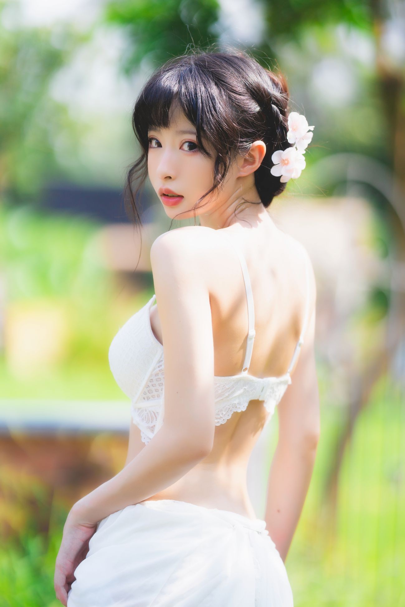 微博美少女清水由乃Cosplay性感写真蕾丝花园 (29)