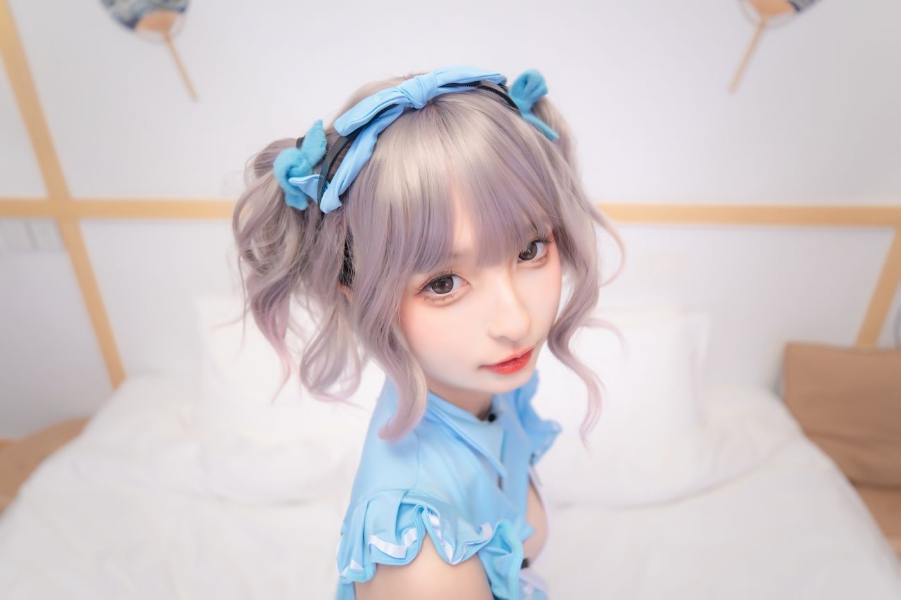 微博美少女神楽板真冬Cosplay性感写真蓝调女仆 (51)