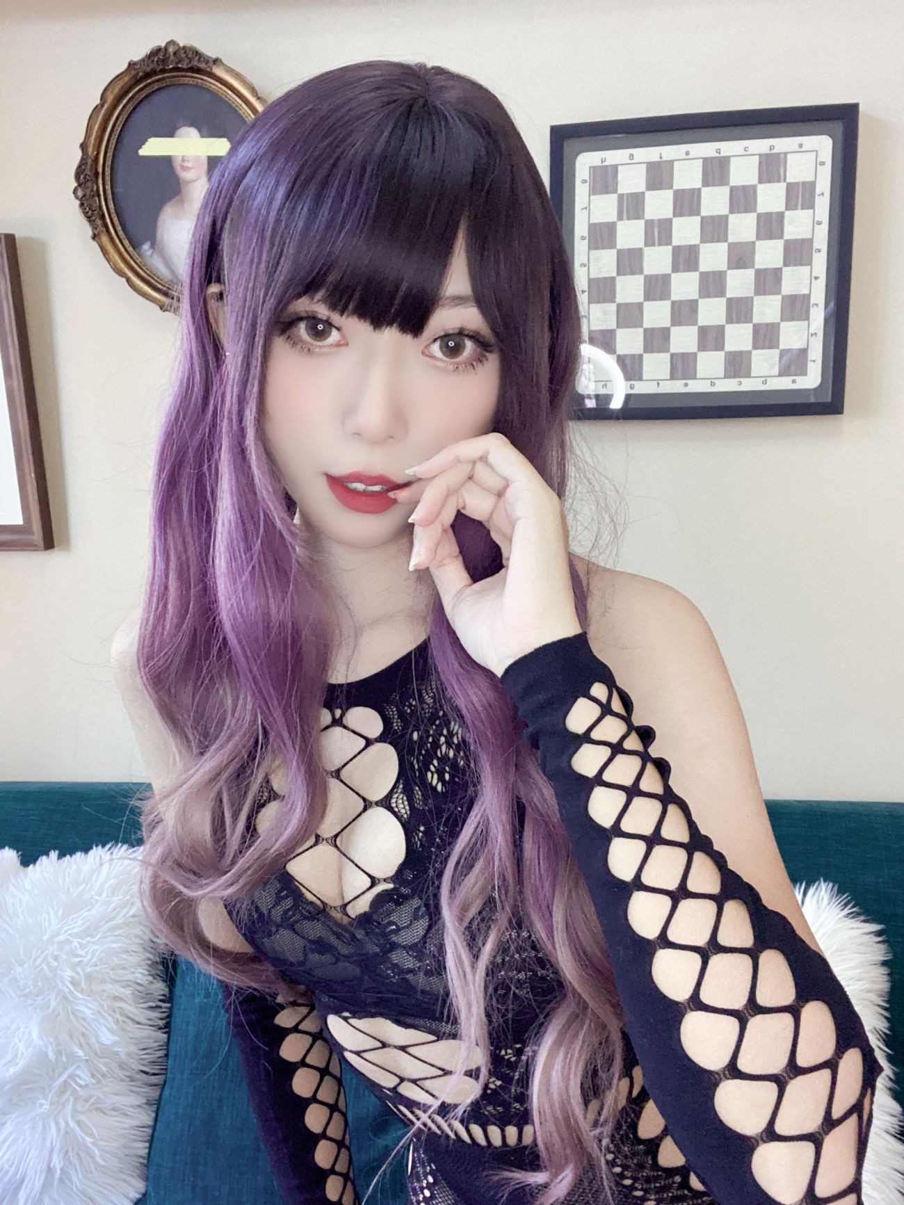 微博美少女Money冷冷Cosplay性感写真花花网衣 (20)