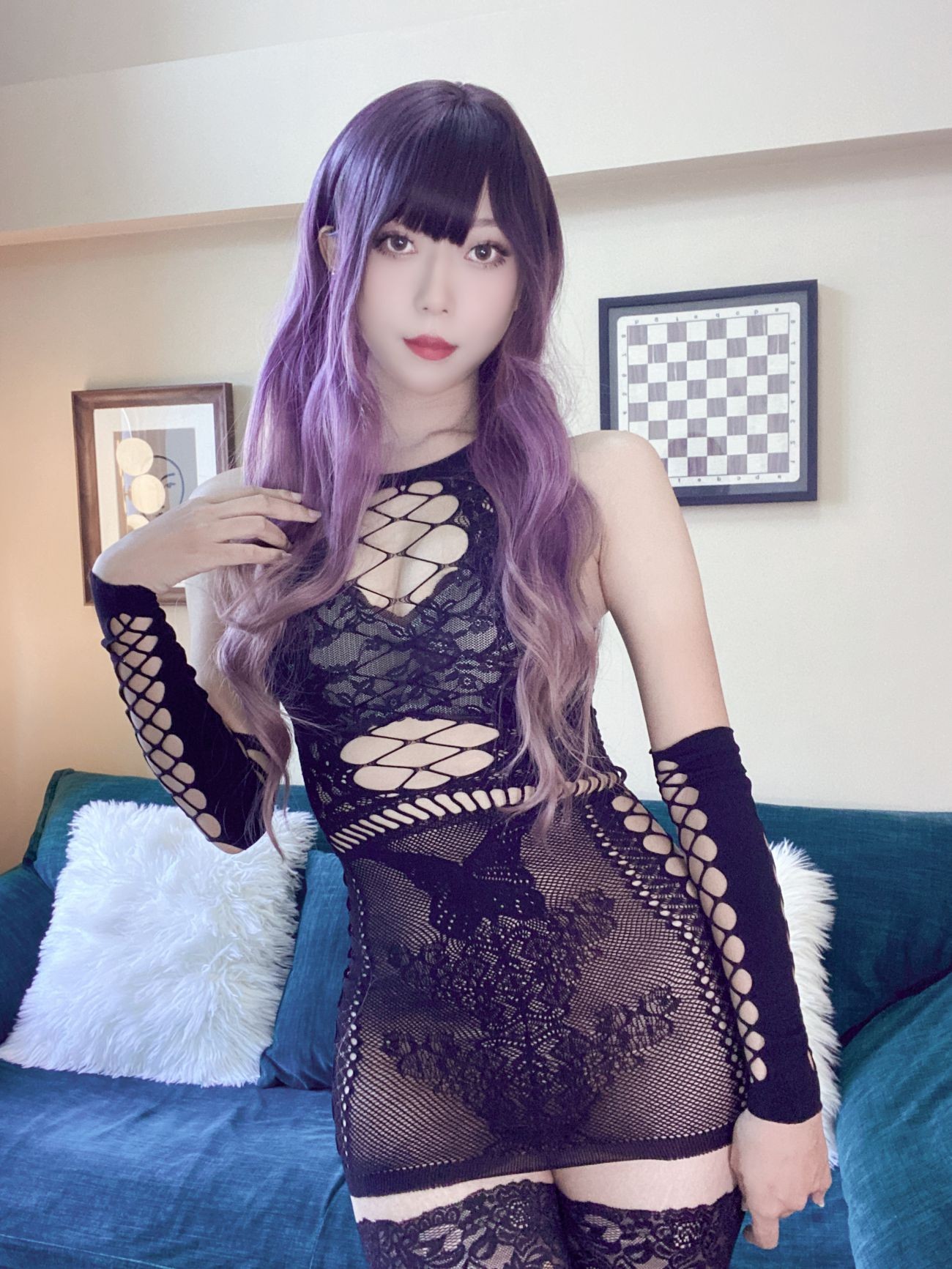 微博美少女Money冷冷Cosplay性感写真花花网衣 (24)