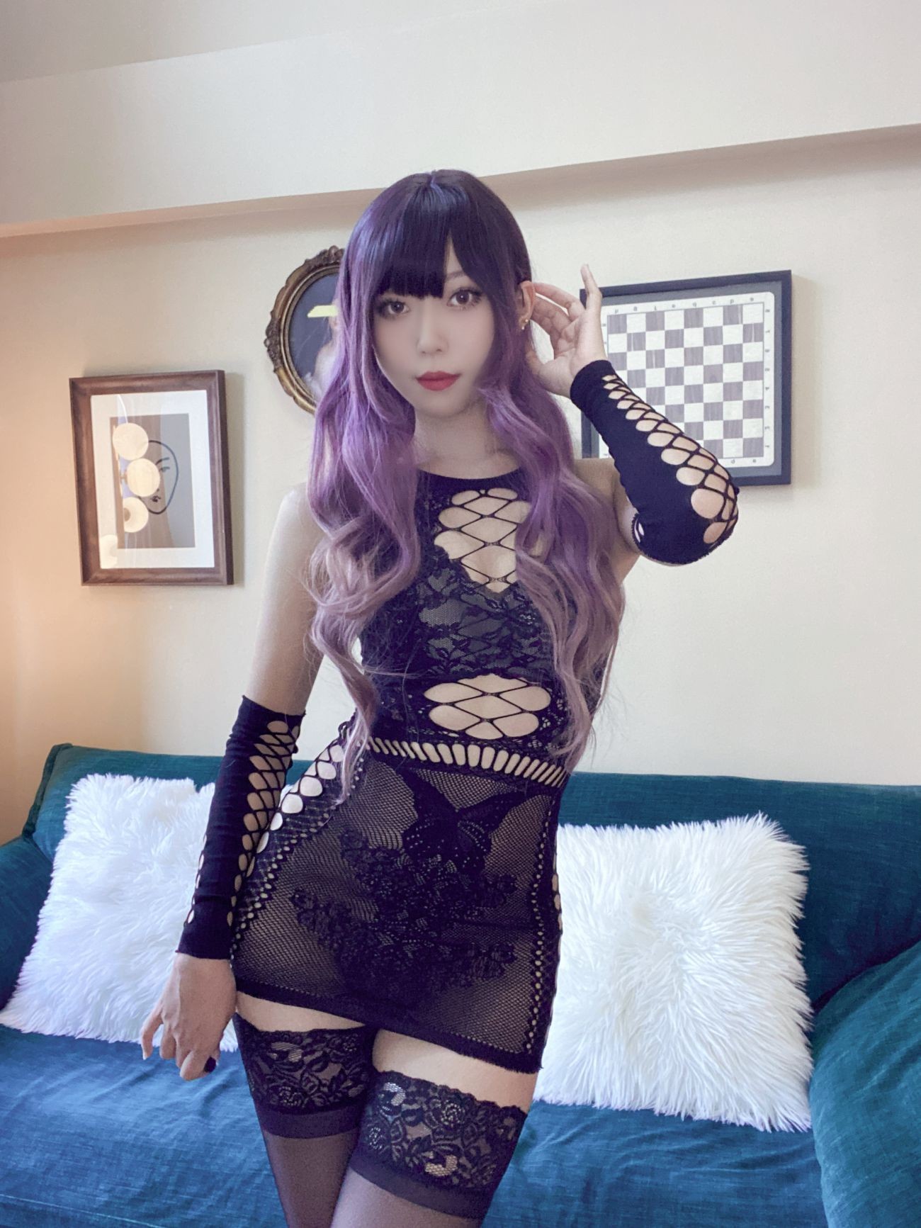 微博美少女Money冷冷Cosplay性感写真花花网衣 (21)