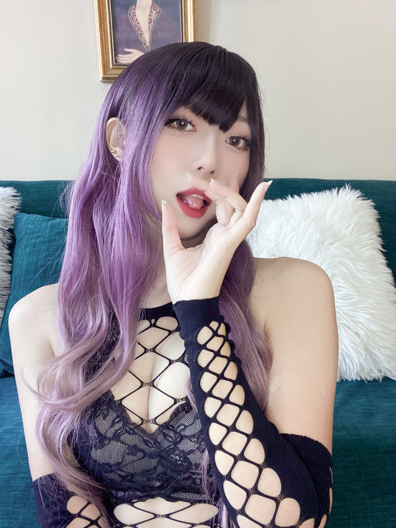 微博美少女Money冷冷Cosplay性感写真花花网衣 (10)