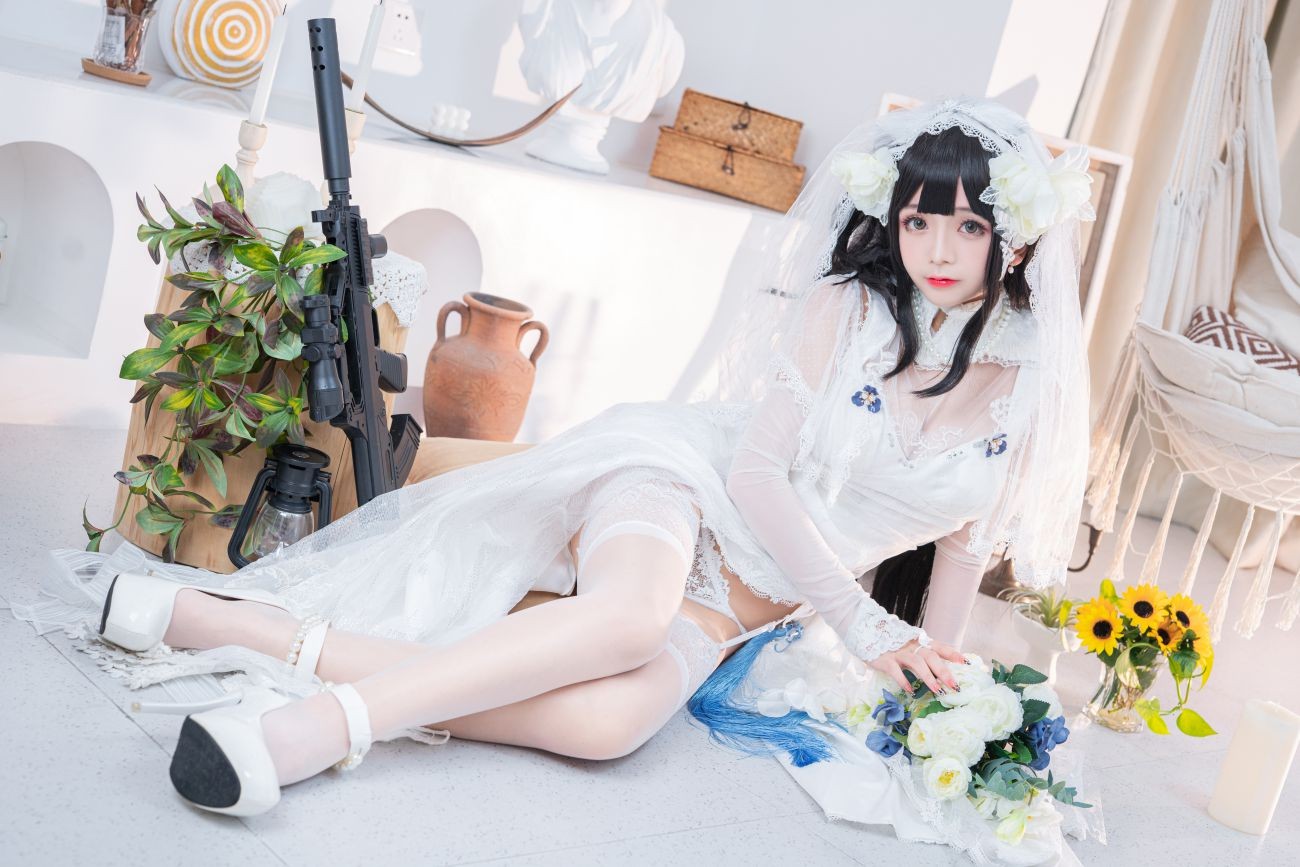 微博美少女日奈娇Cosplay性感写真95式婚纱 (25)