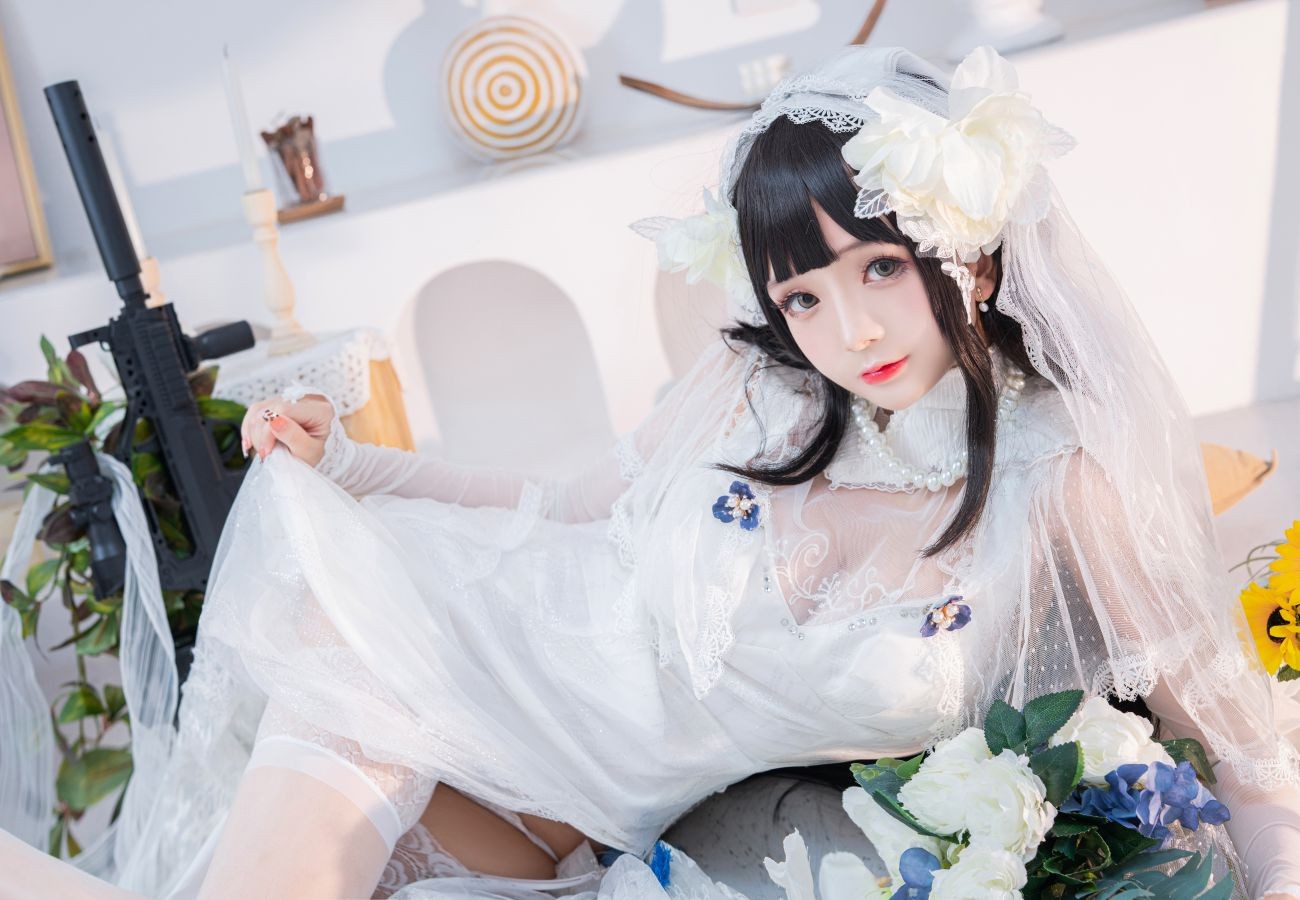 微博美少女日奈娇Cosplay性感写真95式婚纱 (28)