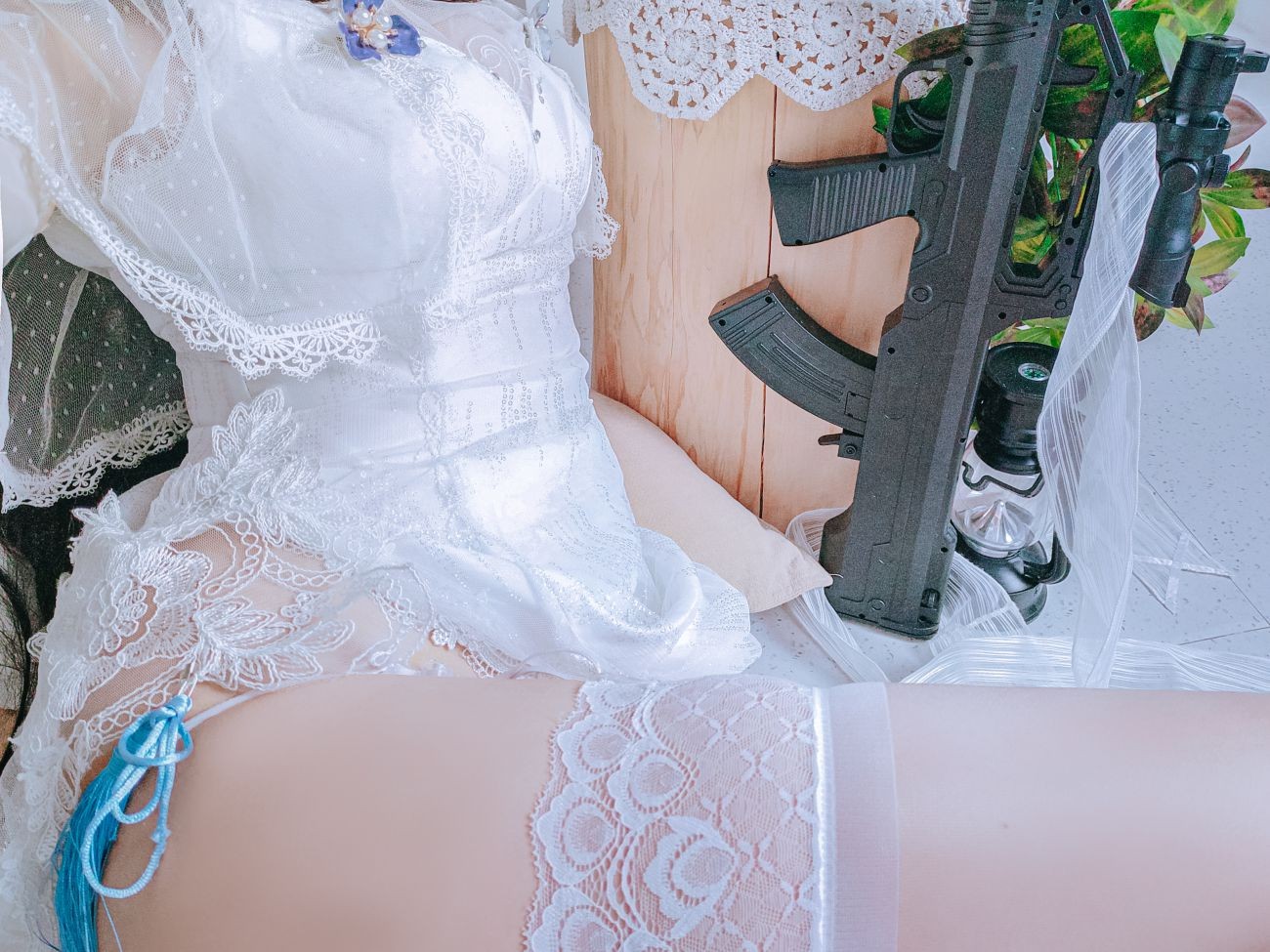 微博美少女日奈娇Cosplay性感写真95式婚纱 (43)