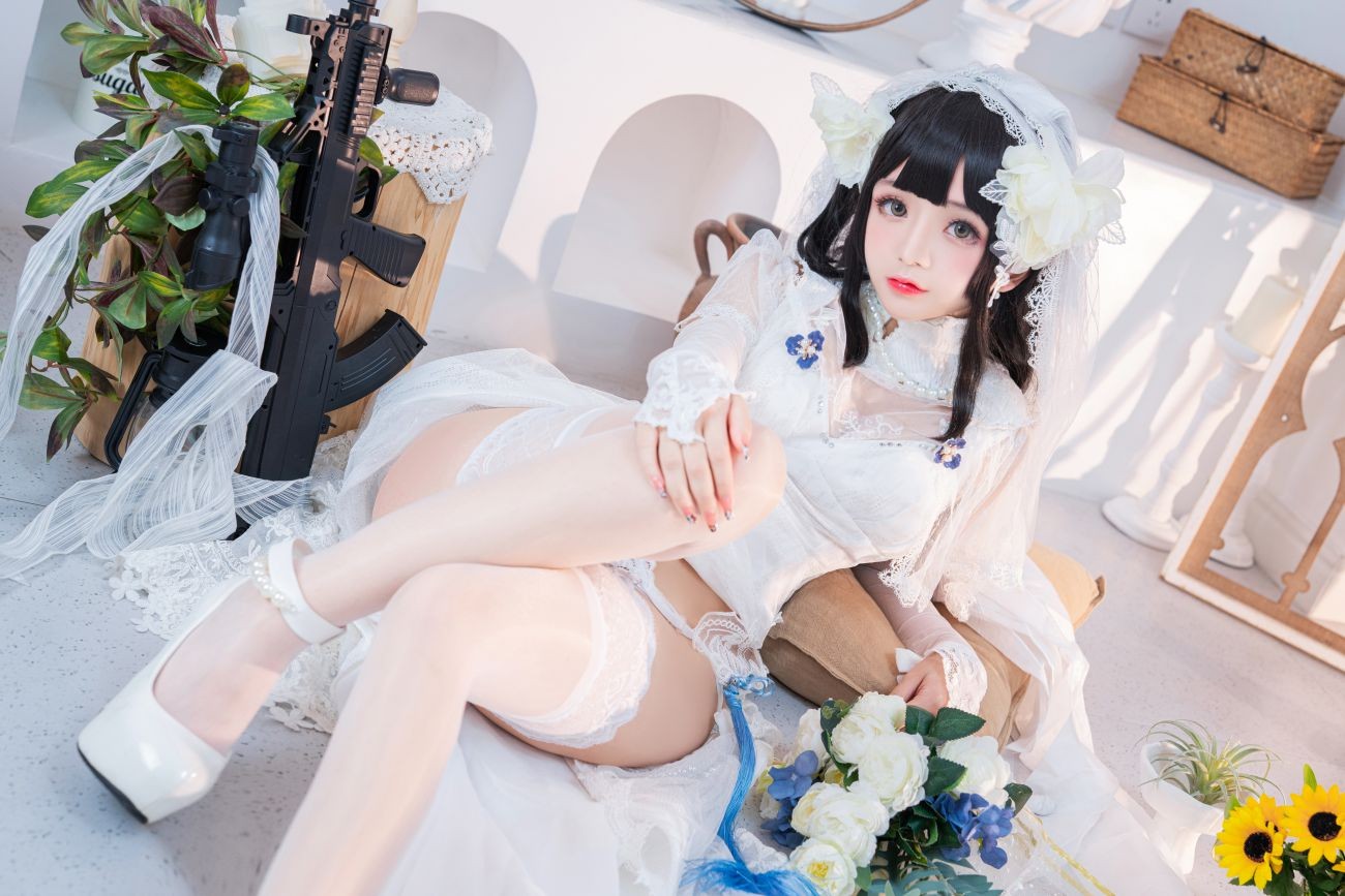 微博美少女日奈娇Cosplay性感写真95式婚纱 (27)