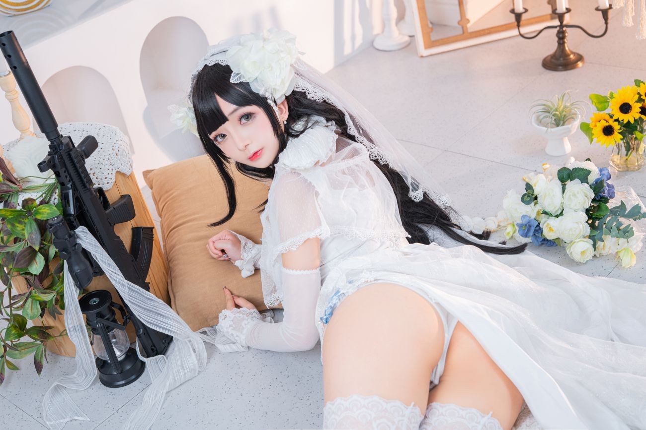 微博美少女日奈娇Cosplay性感写真95式婚纱 (36)