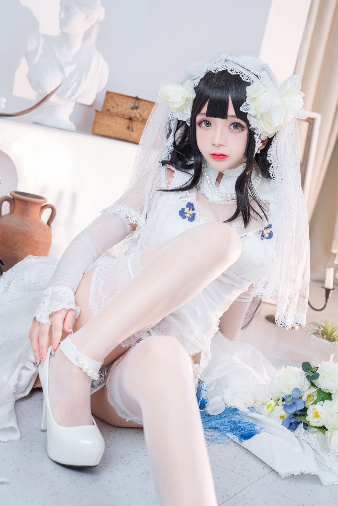 微博美少女日奈娇Cosplay性感写真95式婚纱 (10)