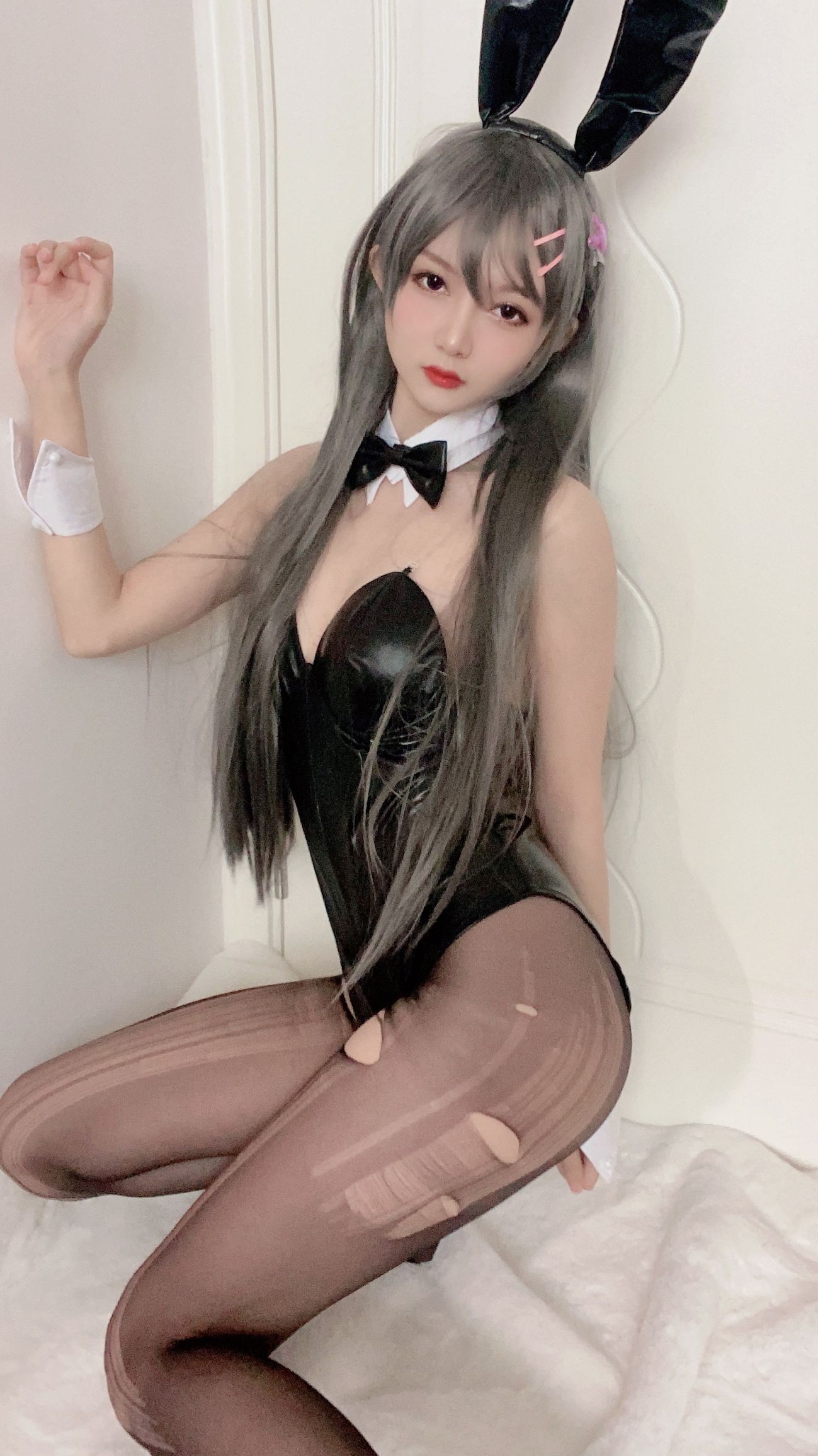 微博美少女51酱Cosplay性感写真麻衣兔女郎 (31)