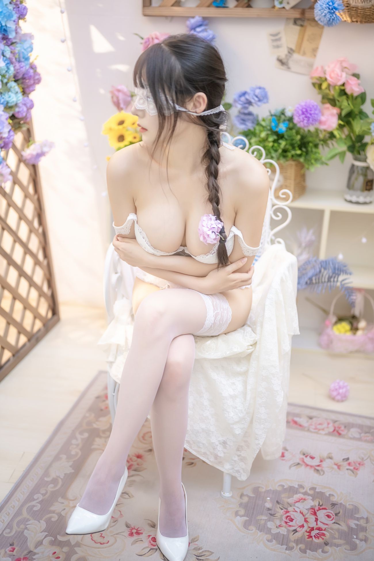 微博美少女香草喵露露Cosplay性感写真白色玫瑰 (2)