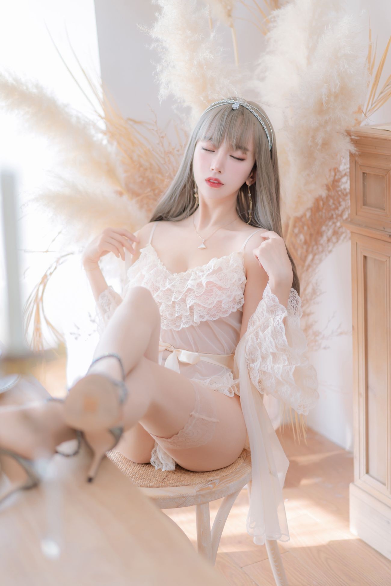 微博美少女过期米线线喵Cosplay性感写真凡尔赛公主 (8)