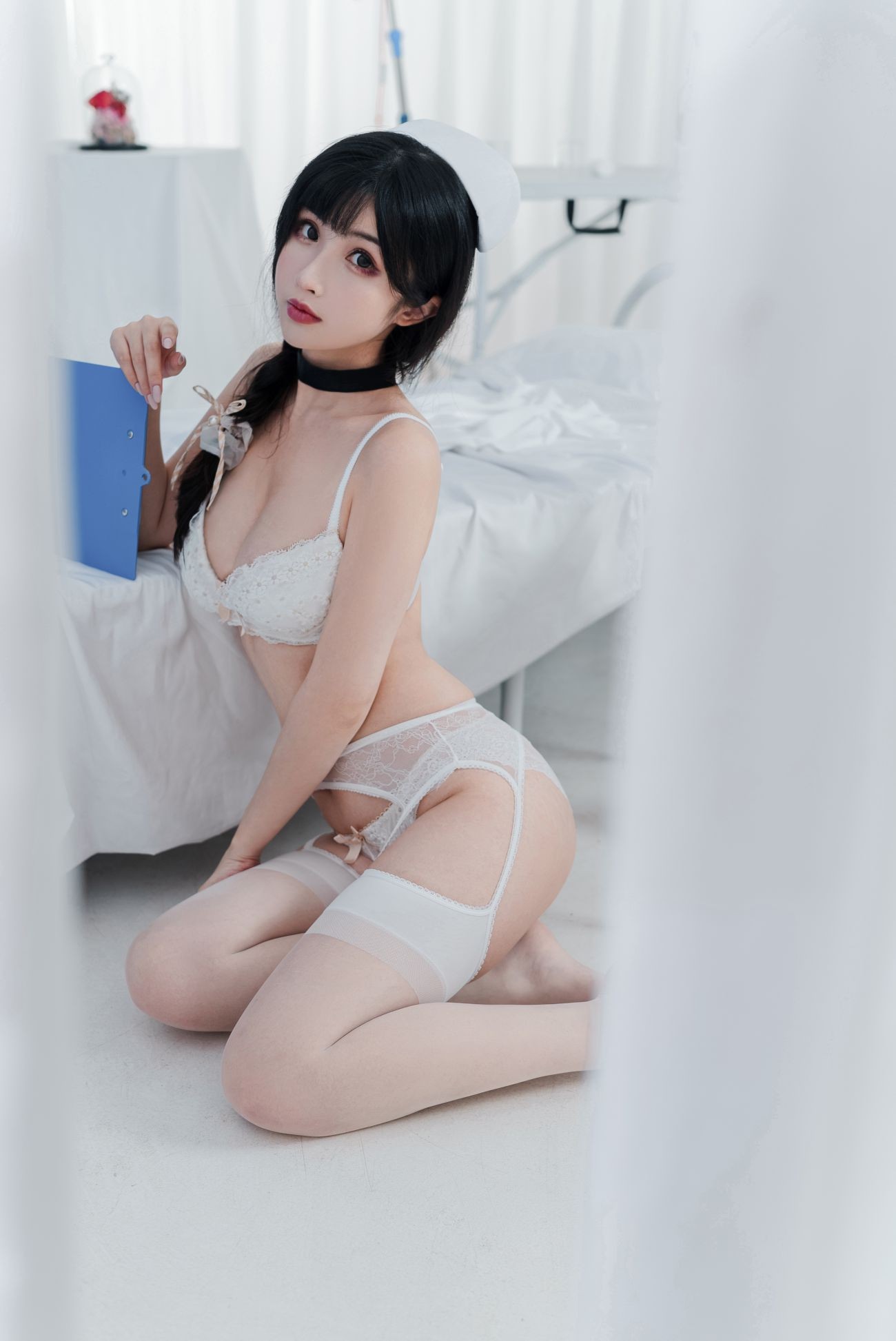 微博美少女rioko凉凉子Cosplay性感写真采集室实习护士 (26)