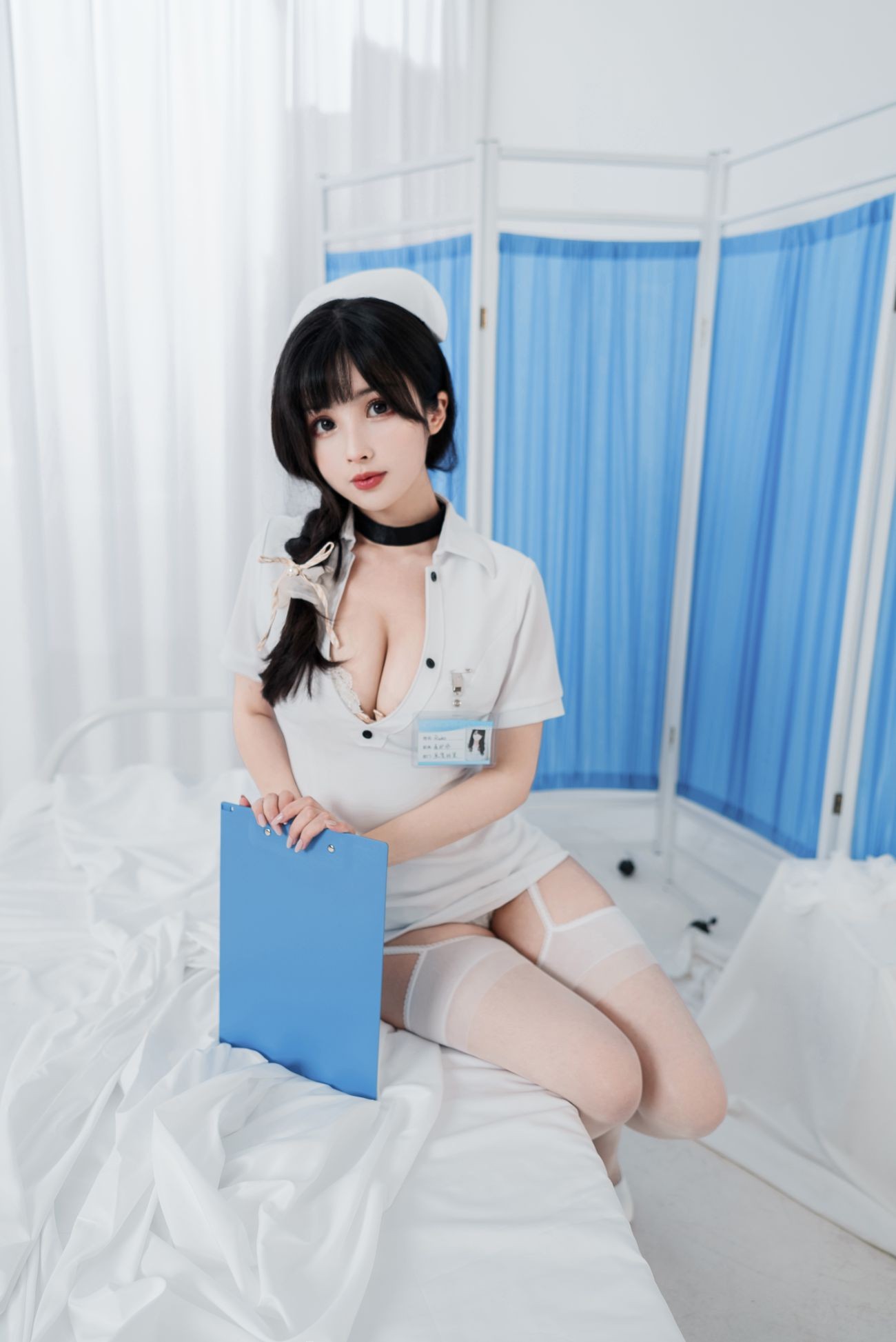 微博美少女rioko凉凉子Cosplay性感写真采集室实习护士 (16)