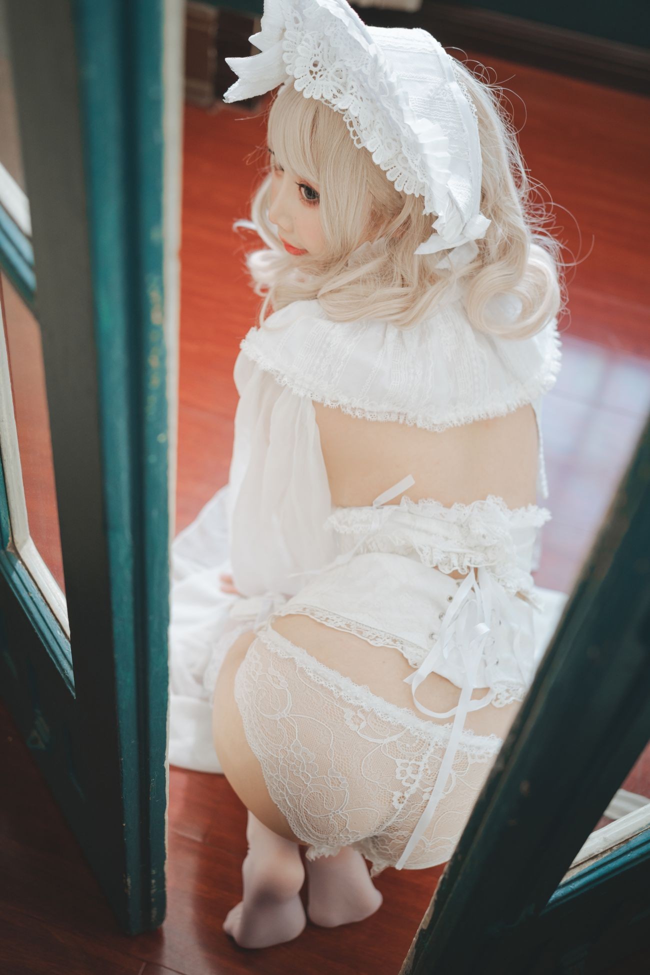 微博美少女面饼仙儿Cosplay性感写真法兰西YasahimeLO (26)