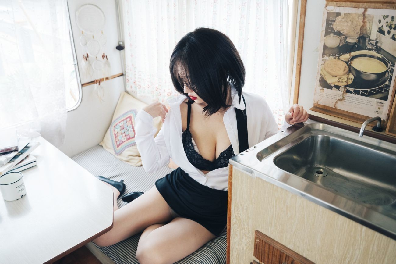 LOOZY Yeeun Officegirl's Vacation Vol.2 (12)