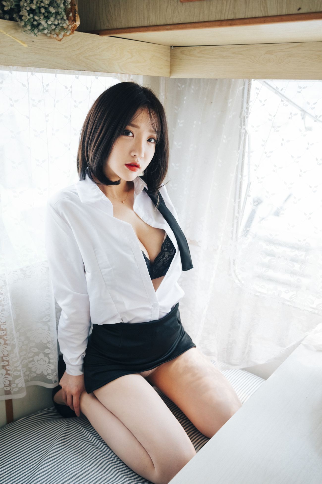 LOOZY Yeeun Officegirl's Vacation Vol.2 (20)