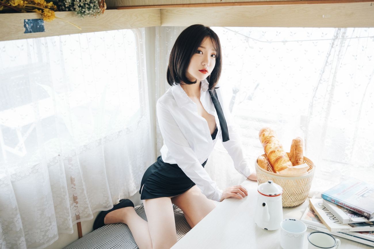 LOOZY Yeeun Officegirl's Vacation Vol.2 (15)