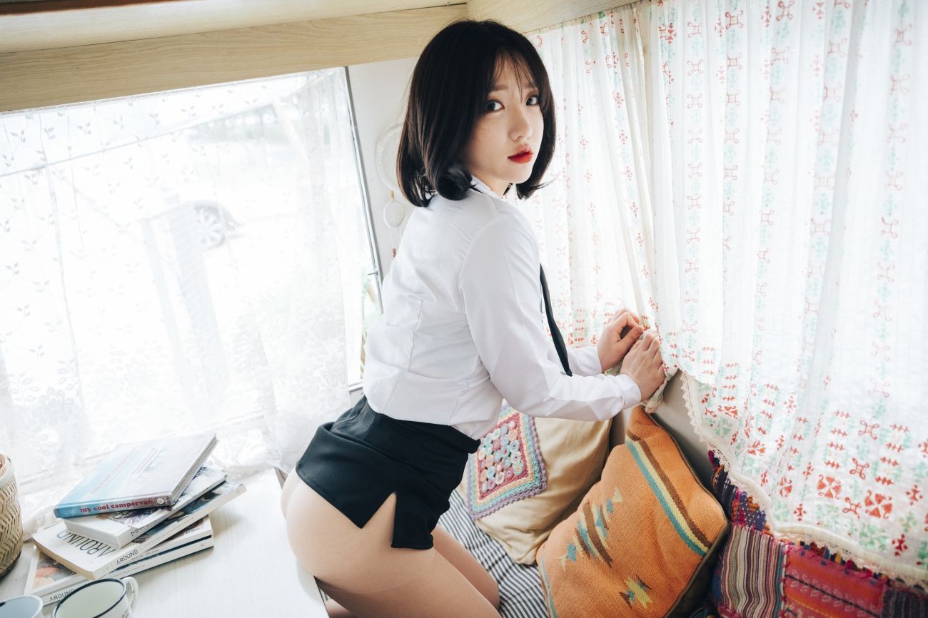 LOOZY Yeeun Officegirl's Vacation Vol.2 (11)