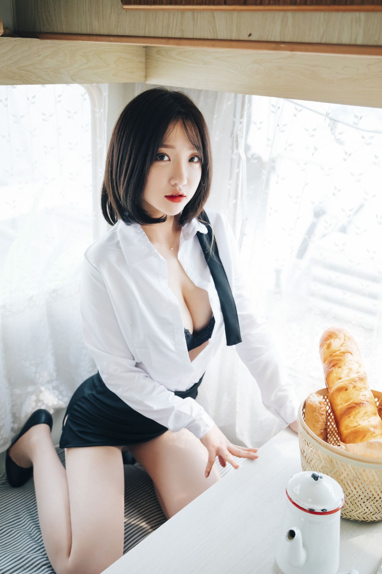 LOOZY Yeeun Officegirl's Vacation Vol.2 (19)