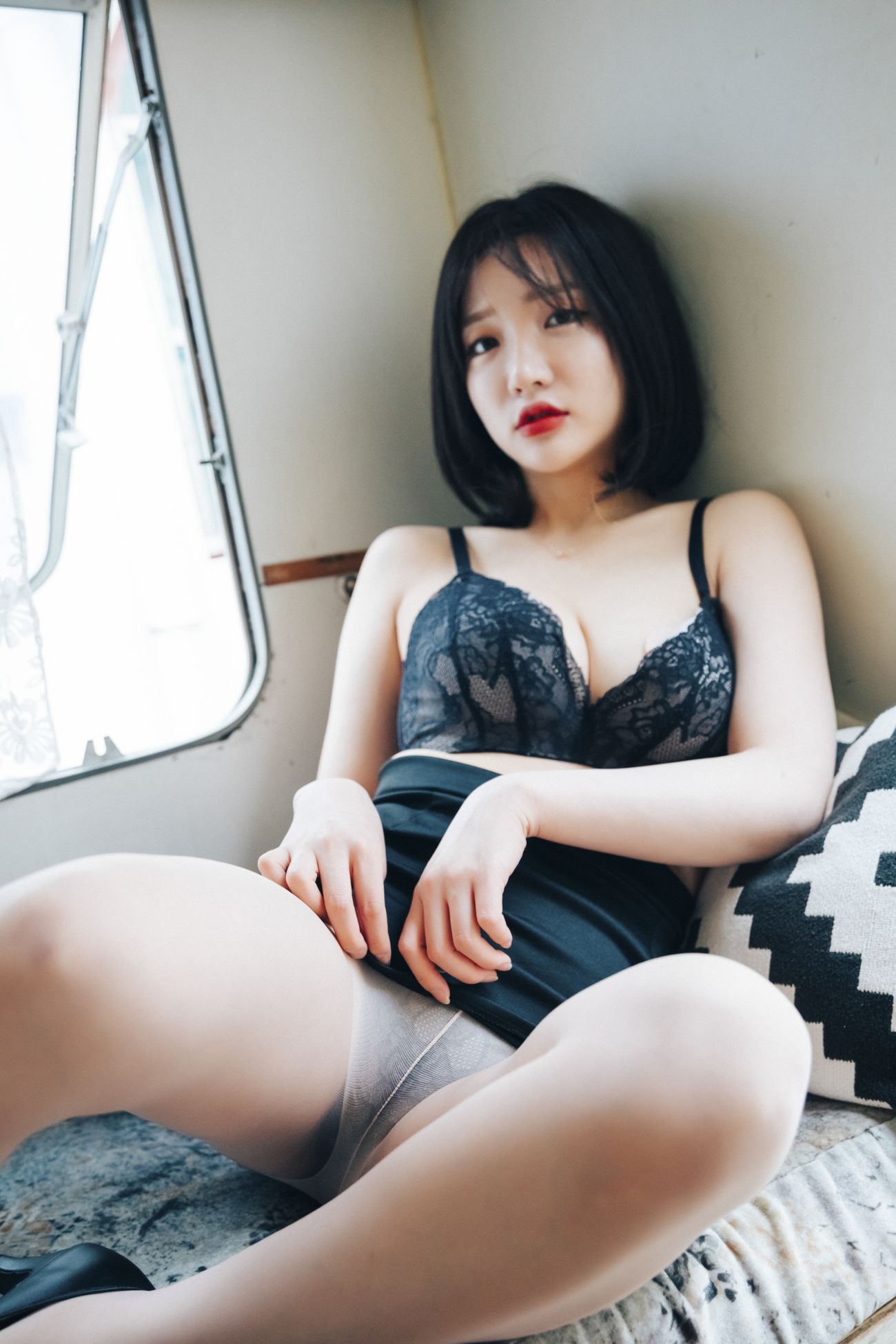 LOOZY Yeeun Officegirl's Vacation Vol.2 (64)