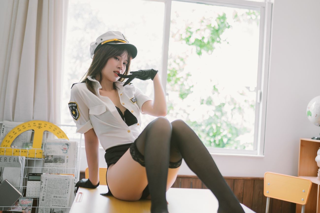 微博美少女千反田鹿子Cosplay性感写真日常女警 (5)