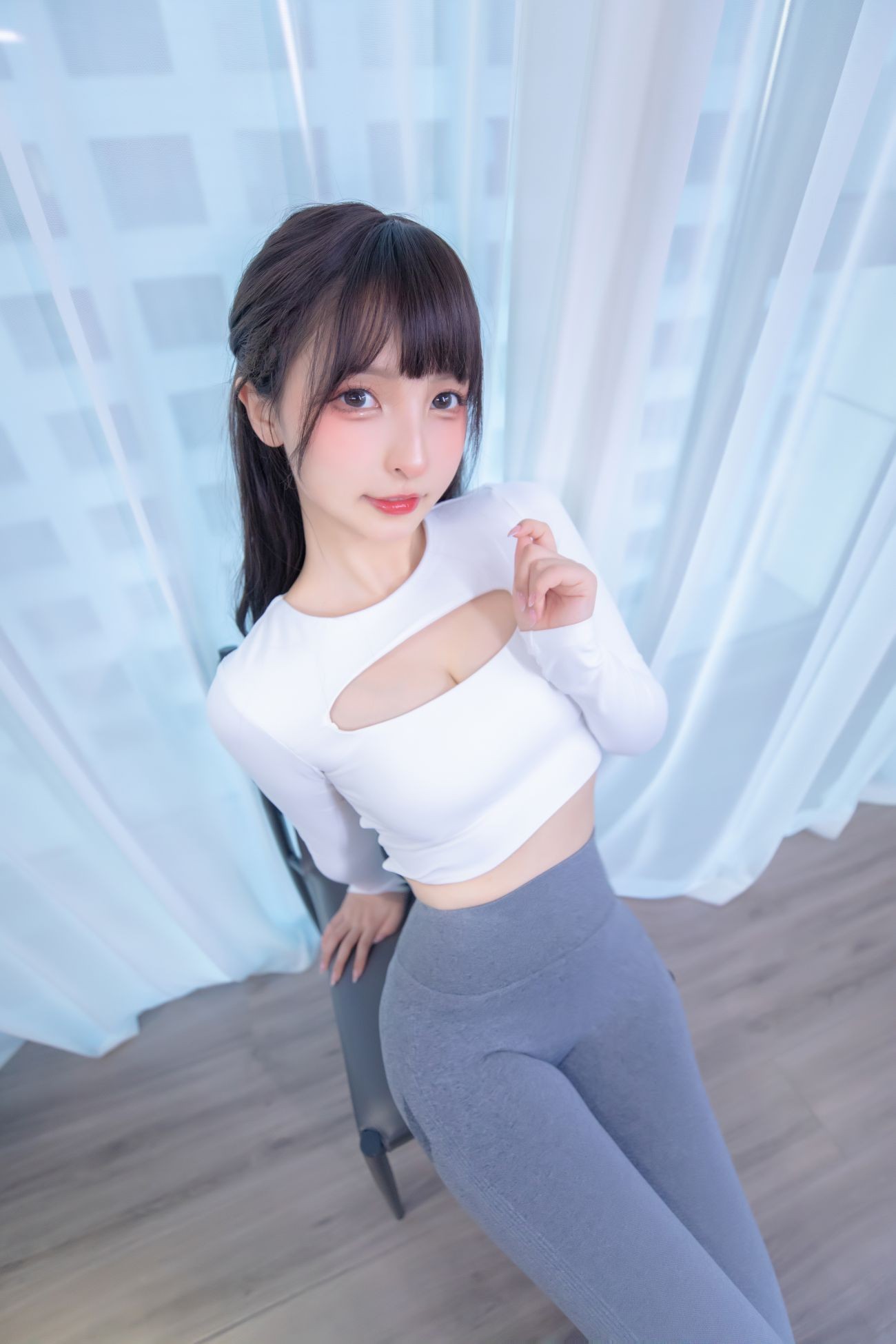 微博美少女神楽板真冬Cosplay性感写真瑜伽少女 (36)