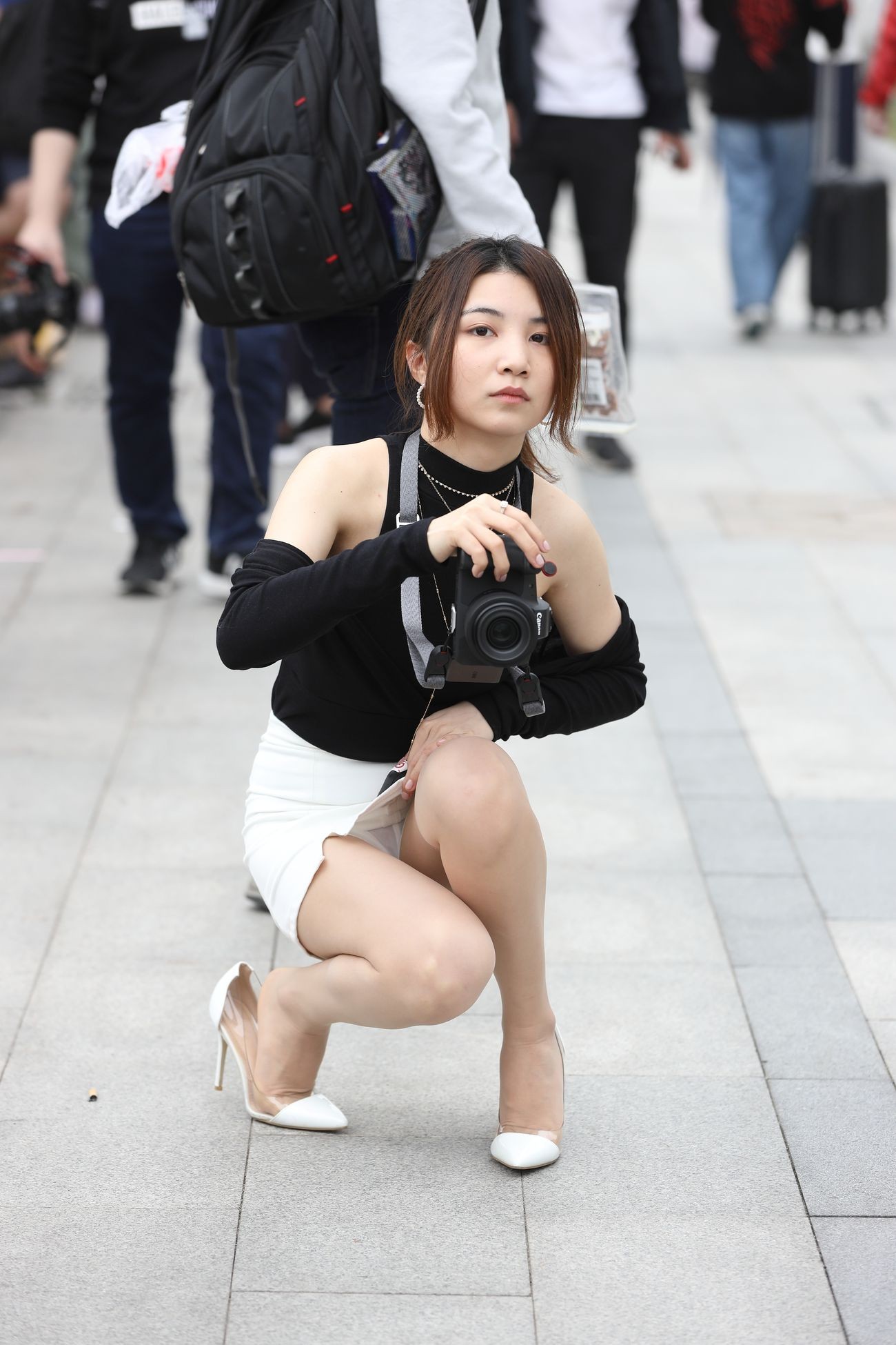 辉辉街拍作品灰色丝袜摄影师 (51)